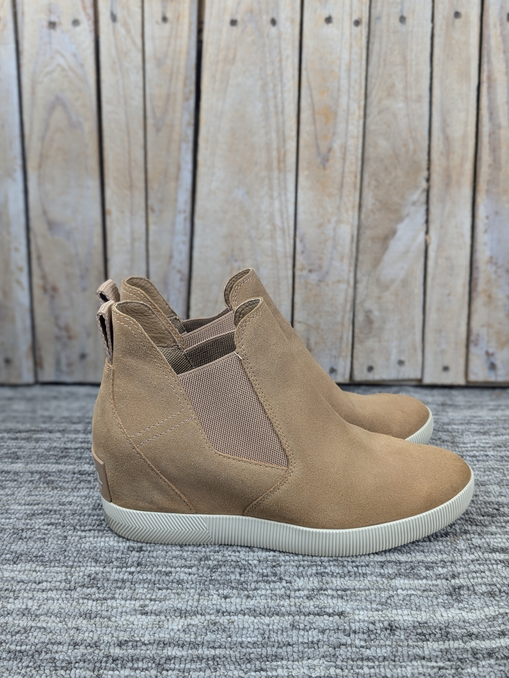 Sorel: Out N About Slip-On Wedge II in Tan Suede - Size 9 Women